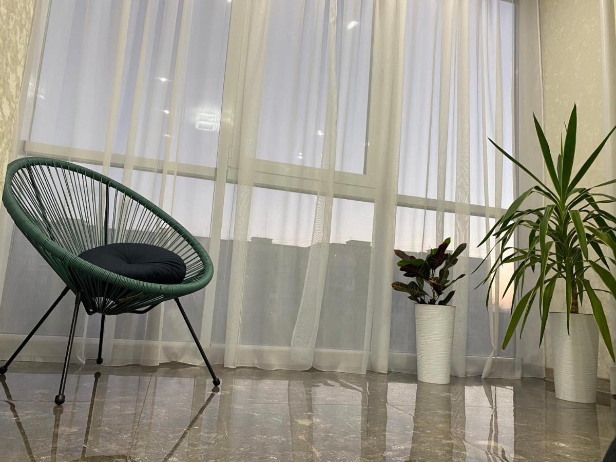 Люкс Апартаменти В Жкарена Та Жк Great House รีฟเน ภายนอก รูปภาพ