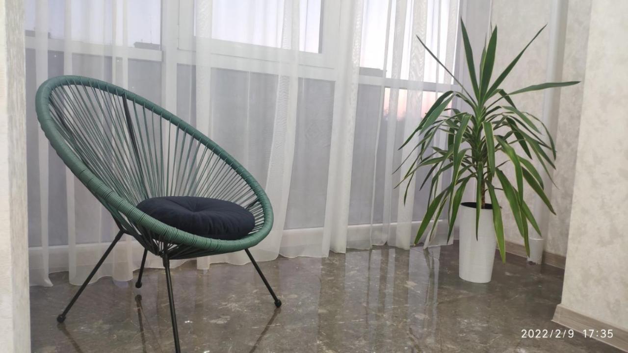 Люкс Апартаменти В Жкарена Та Жк Great House รีฟเน ภายนอก รูปภาพ